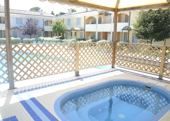 Villaggio Tulipano 아파트 *